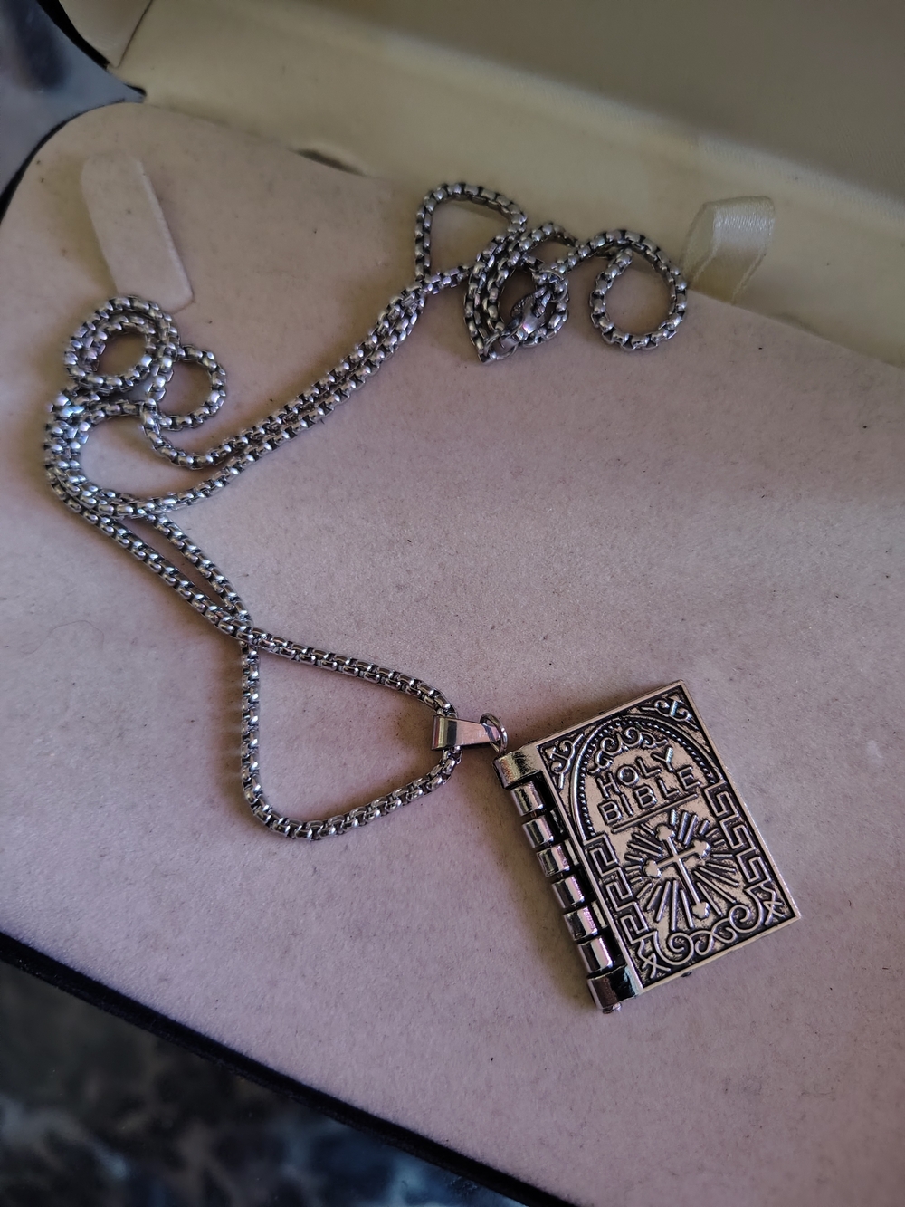 ✝️NEW Stainless Steel Opening Holy Bible Lord's Prayer Pendant Necklace ✝️